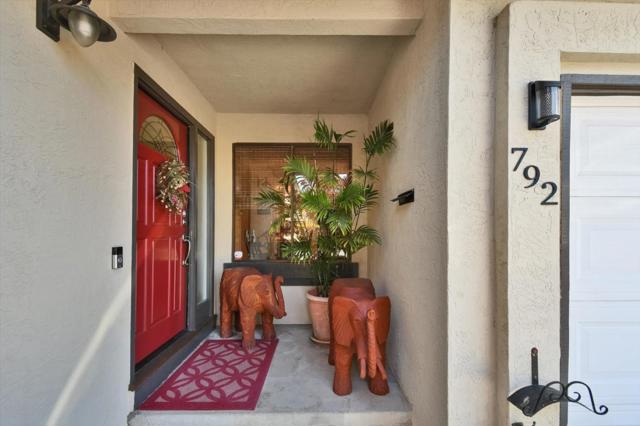 792 Marlin Avenue, Foster City CA: https://media.crmls.org/mediaz/e8c1f208-8acb-4dca-ab16-93f43efa970b.jpg
