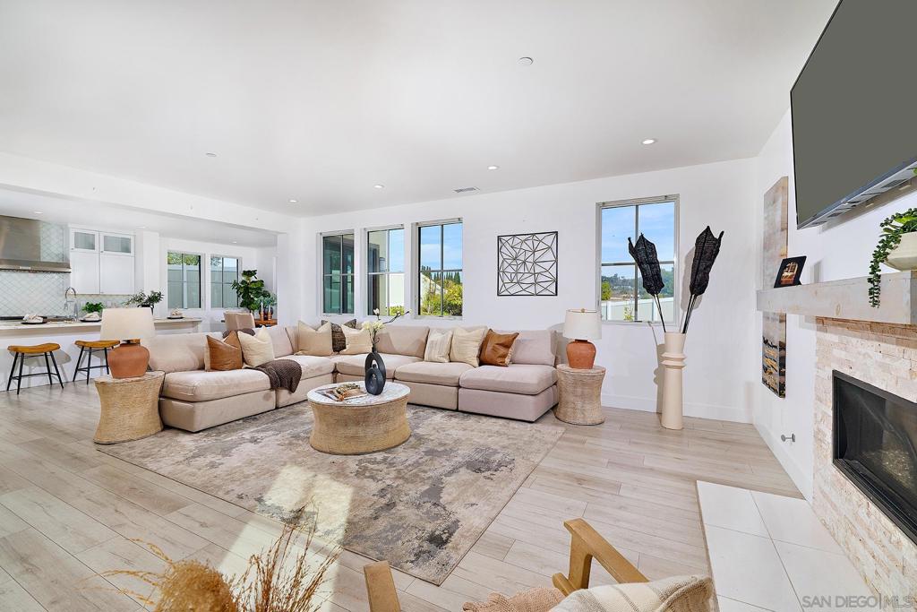 MLS #250043940SD image #8