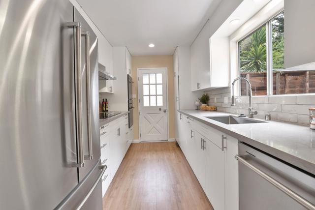 1815 Woodhaven Way, Oakland CA: https://media.crmls.org/mediaz/e8c20f4b-c799-485a-914e-6ef9bed11d3d.jpg