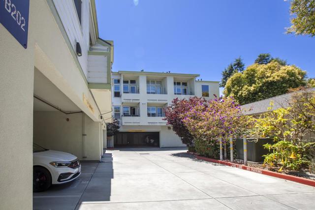 224 Laurel Street, Santa Cruz CA: https://media.crmls.org/mediaz/e8c23e8c-57c1-4677-9123-13566d08dd76.jpg
