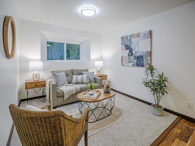 609 Encino Drive, Aptos CA: https://media.crmls.org/mediaz/e8c2eecb-aa6e-40da-af4a-a1d47ef2bc2d.jpg
