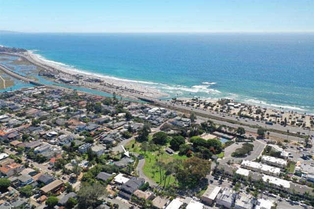Detail Gallery Image 23 of 26 For 2297 Newcastle Ave, Cardiff By The Sea,  CA 92007 - 3 Beds | 2 Baths