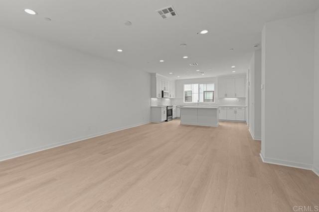 Detail Gallery Image 4 of 16 For 2524 Chamomile Ln, Carlsbad,  CA 92008 - 3 Beds | 2/2 Baths