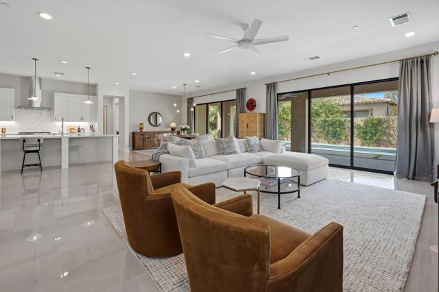 78420 Heritage Way, La Quinta CA: https://media.crmls.org/mediaz/e8c4d187-176b-44a7-9e64-b0a58f2fede3.jpg