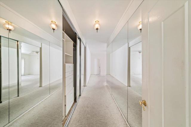 291 W Lilliana Drive, Palm Springs CA: https://media.crmls.org/mediaz/e8c5e561-2c69-40f9-83b4-34329710d328.jpg