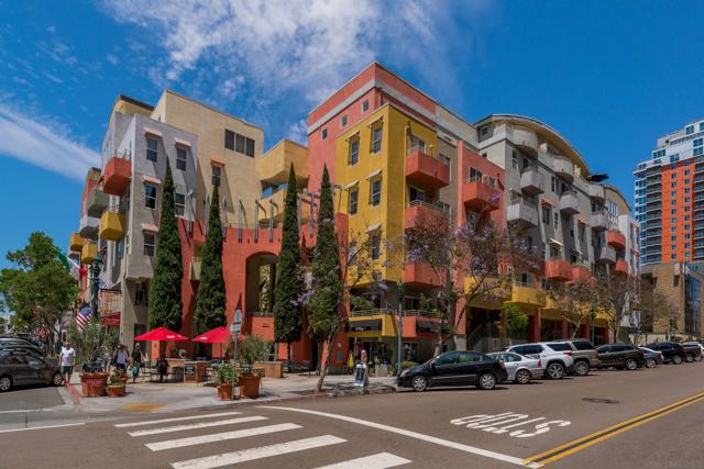 1501 India St, San Diego CA: https://media.crmls.org/mediaz/e8c61541-5811-4157-88c0-85d21b45ae83.jpg