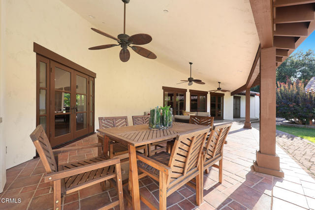 1533 Rancho Avenue, Glendale CA: https://media.crmls.org/mediaz/e8c7126a-0fc2-4f09-8ce2-d6dfc94f8c4b.jpg