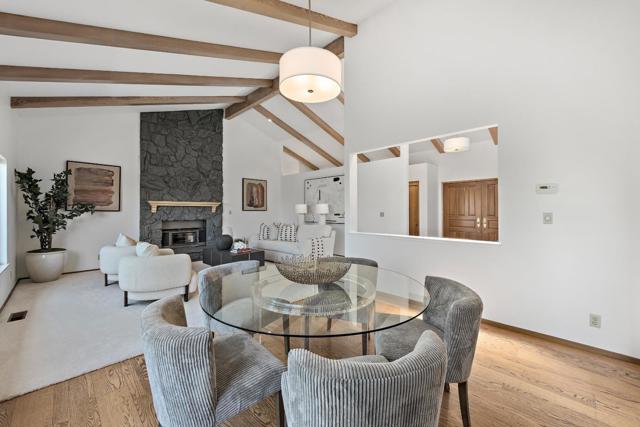 14449 Liddicoat Circle, Los Altos Hills CA: https://media.crmls.org/mediaz/e8c72f4f-aac3-4e79-8a1a-8c0b9fd2f66d.jpg