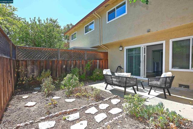 1105 Westmoreland Circle, Walnut Creek CA: https://media.crmls.org/mediaz/e8c76838-742f-4e6a-8b84-10776ef00c03.jpg