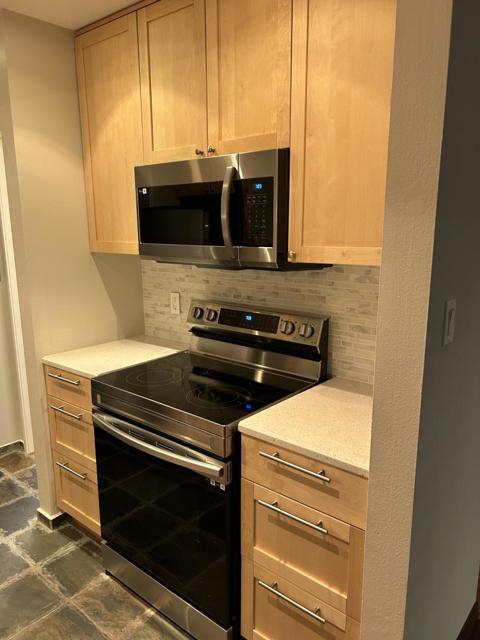 940 Peninsula Avenue, San Mateo CA: https://media.crmls.org/mediaz/e8c7d954-4dd0-4230-a2f2-cc010629dab5.jpg