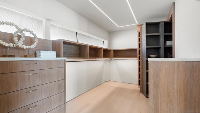 1230 Neptune Ave, Encinitas CA: https://media.crmls.org/mediaz/e8c84a76-92f2-4f8c-9921-2436a4a7d9c7.jpg