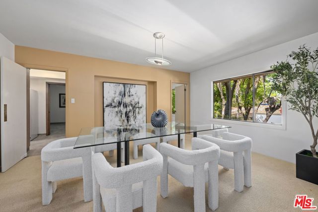 515 Warner Avenue, Los Angeles CA: https://media.crmls.org/mediaz/e8c883a1-4f4d-4032-875b-7e689a34348b.jpg