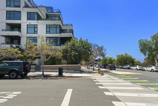 475 Redwood, San Diego CA: https://media.crmls.org/mediaz/e8c921f7-5c93-43ef-861f-1e33c1c73e31.jpg