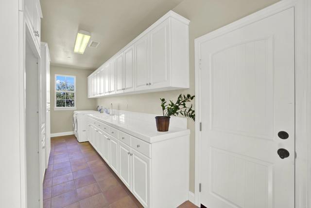 11443 Stockwood Cove, San Diego CA: https://media.crmls.org/mediaz/e8c9e02a-bb5b-4ed3-9163-a575a006b236.jpg