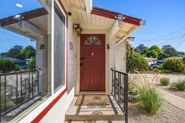 26372 Riverside Place, Carmel CA: https://media.crmls.org/mediaz/e8c9ee0a-8efc-4033-bb37-b8af22a61180.jpg