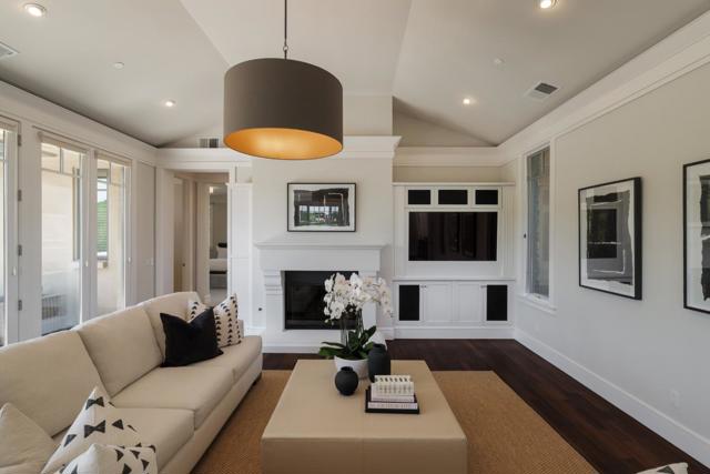 5 Redberry, Portola Valley CA: https://media.crmls.org/mediaz/e8cac017-d577-4ede-bc29-43b88ef1c69f.jpg