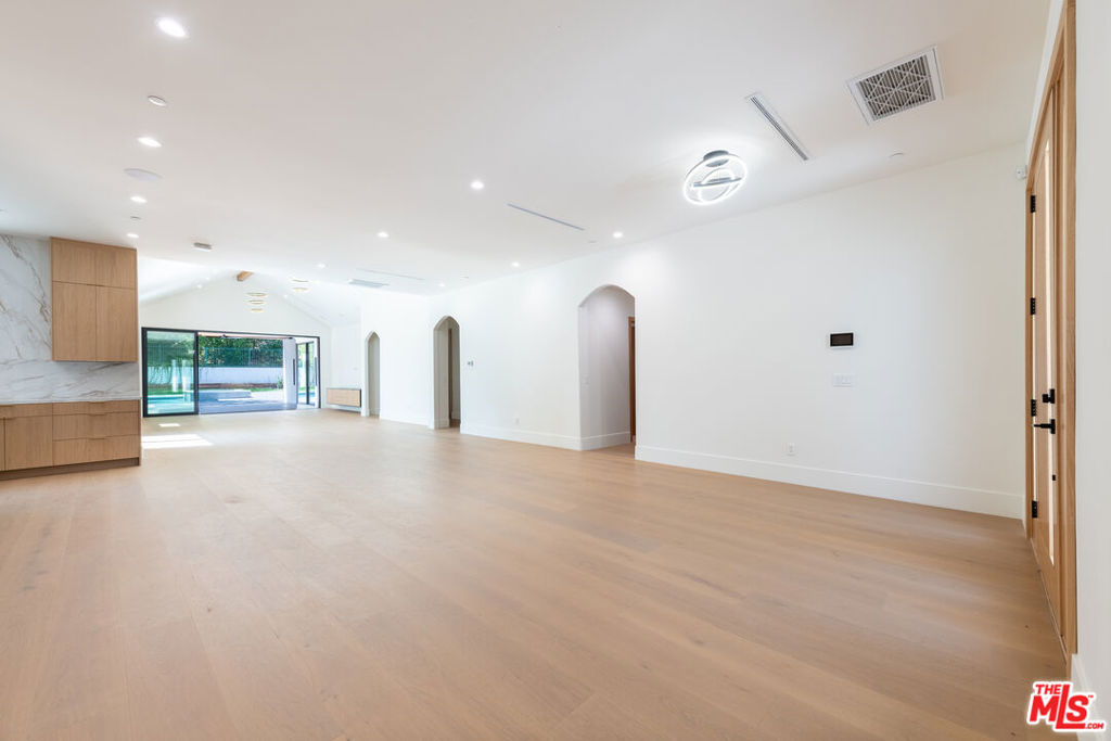 MLS #26862219 image #6