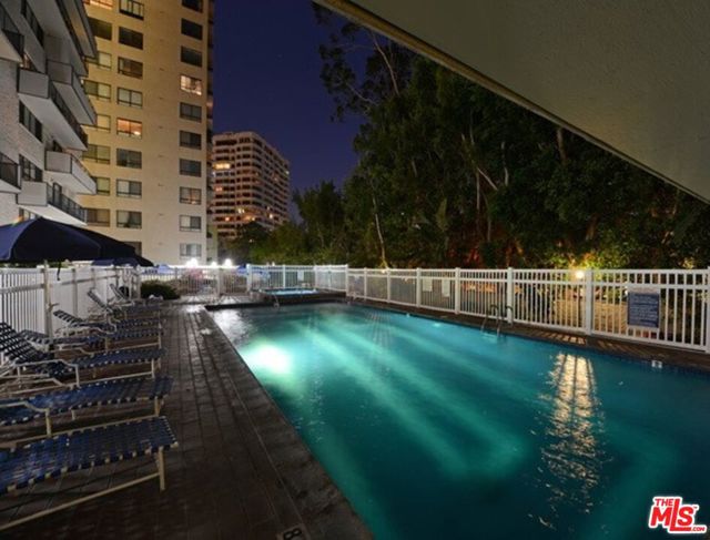 10535 Wilshire Boulevard, Los Angeles CA: https://media.crmls.org/mediaz/e8cb17b1-6d19-488c-ab83-913846b3fbf1.jpg
