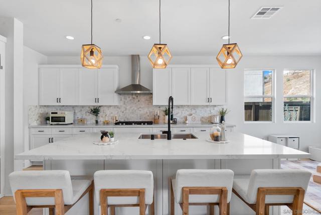 Image 8 of 51 For 1567 Corte Botanicas