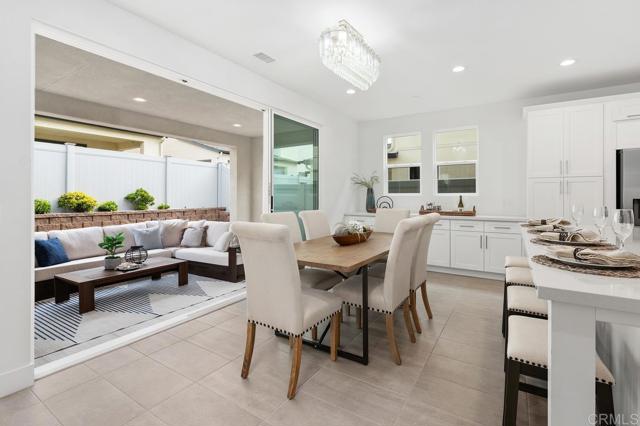 Detail Gallery Image 13 of 73 For 10635 Melogold Way, San Diego,  CA 92126 - 4 Beds | 3/1 Baths