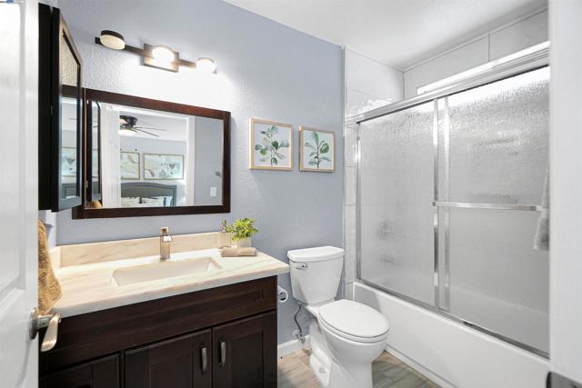22633 Mossy Rock Drive, Hayward CA: https://media.crmls.org/mediaz/e8cd4abb-8010-4f3d-8212-6702a966b40f.jpg