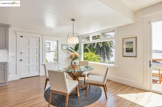 539 Golden Gate Ave, Richmond CA: https://media.crmls.org/mediaz/e8cd7580-a578-487d-b4e3-f9be5b07fc9e.jpg