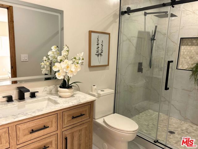 4649 W 152nd Street, Lawndale CA: https://media.crmls.org/mediaz/e8cd9c4f-49ee-4f96-9121-948d7492e139.jpg