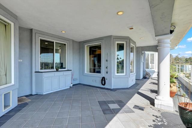 6727 Cavite Ct., San Diego CA: https://media.crmls.org/mediaz/e8cd9d55-ce63-42da-848f-e2f2a8446fe8.jpg