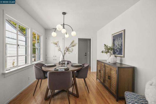909 Elm St, El Cerrito CA: https://media.crmls.org/mediaz/e8cdae24-386a-41c7-805f-5af6ff238c34.jpg