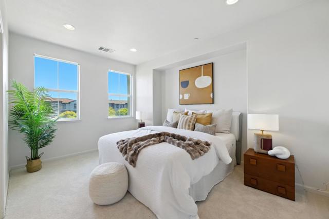 2333 Gibbons Street, Hayward CA: https://media.crmls.org/mediaz/e8cdb7a7-612b-402a-a84e-289682b0f4ca.jpg