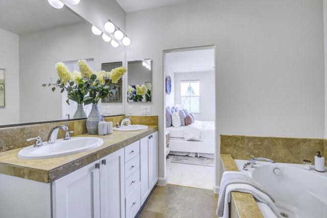 308 Whidbey Lane, Redwood City CA: https://media.crmls.org/mediaz/e8cdd6e3-3703-4ca8-b712-d58f7d750290.jpg
