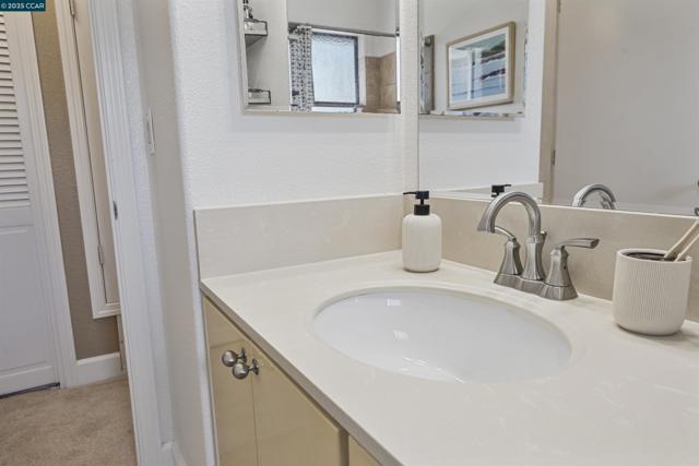 321 Via Cordova Ln, Martinez CA: https://media.crmls.org/mediaz/e8ce8c38-77f8-4e0b-91ff-2918c1ef0e4d.jpg