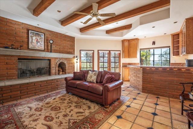 Detail Gallery Image 15 of 60 For 3577 Stonegate Pl, Fallbrook,  CA 92028 - 5 Beds | 6/1 Baths