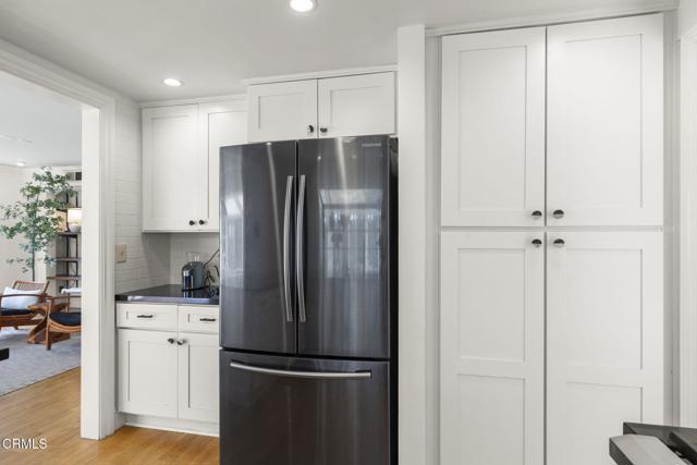 2426 Warbler Avenue, Ventura CA: https://media.crmls.org/mediaz/e8cfd6a9-cacd-4a76-ae7f-ccde7ea5dcb7.jpg