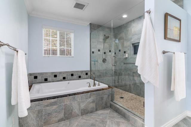 Image 19 of 45 For 1822 Burroughs St