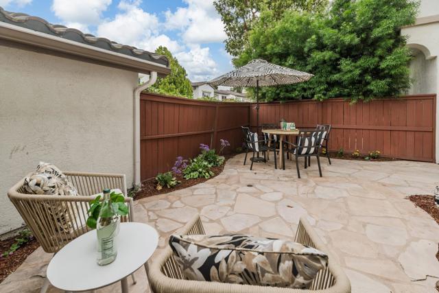 3767 Carmel View Rd #4, San Diego CA: https://media.crmls.org/mediaz/e8d0606b-d17d-43e9-b5fc-4cde35673511.jpg