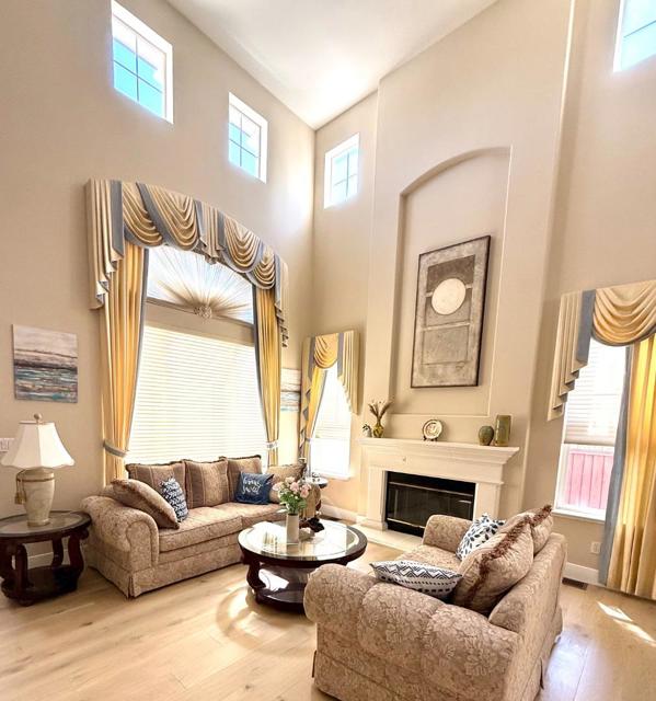 553 Lower Vintners Circle, Fremont CA: https://media.crmls.org/mediaz/e8d0bba6-2b8b-46c9-9e1f-1303e645472e.jpg