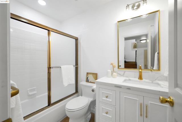 44765 Lynx Dr, Fremont CA: https://media.crmls.org/mediaz/e8d10a04-397f-4b5d-a146-0b87cc143dbd.jpg