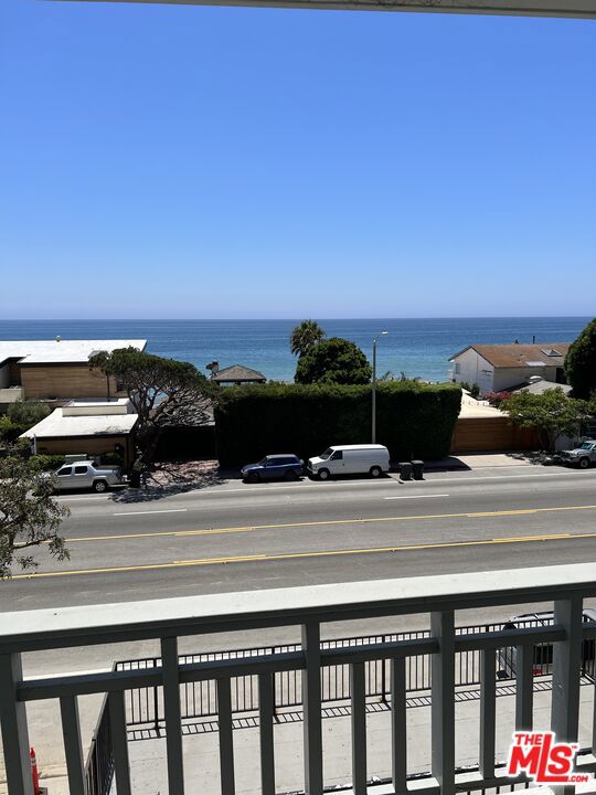 22165 Pacific Coast Highway photo 2