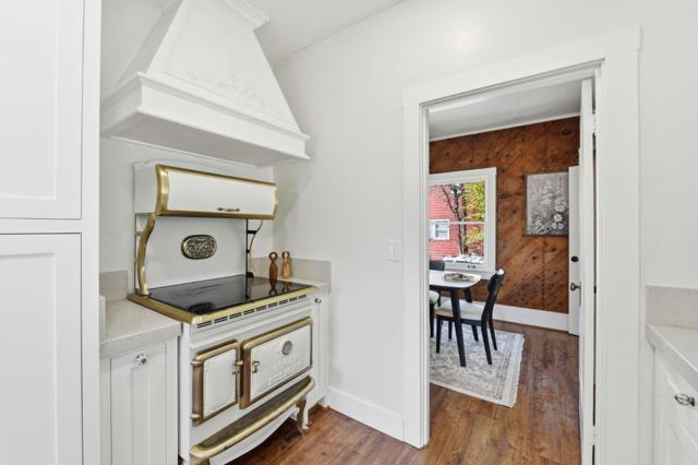 181 College Way, Auburn CA: https://media.crmls.org/mediaz/e8d2e745-1205-444b-81a9-b3985e8f050d.jpg