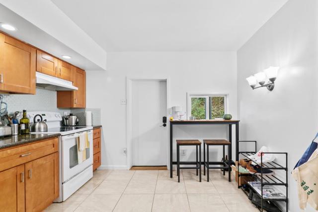 532 Moonrise Lane, Aptos CA: https://media.crmls.org/mediaz/e8d32dd5-4f7e-4dab-b95d-ef055472ca93.jpg