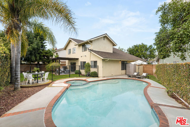 6514 S Copperwood Avenue, Inglewood CA: https://media.crmls.org/mediaz/e8d4669d-287c-4bd8-92ed-173b27ba77f0.jpg