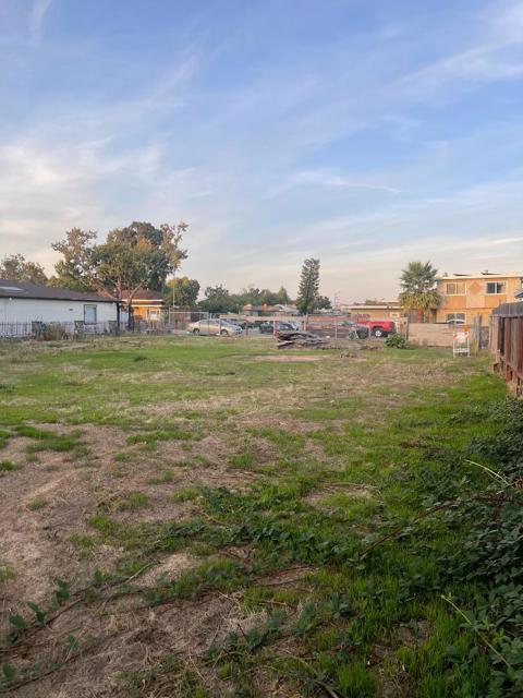 1100 Norton Street, San Mateo CA: https://media.crmls.org/mediaz/e8d4dd6d-01e0-46af-ba84-a6c4aa5d5c03.jpg