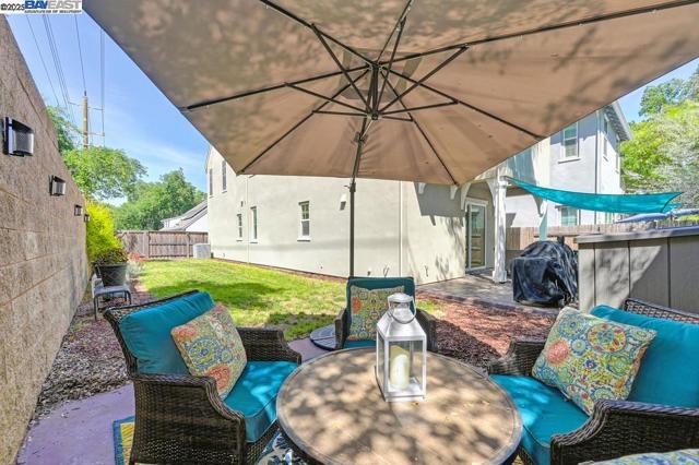 7544 Twin Bridges Ln, Citrus Heights CA: https://media.crmls.org/mediaz/e8d55675-d87c-46ab-8deb-4494446fd2da.jpg