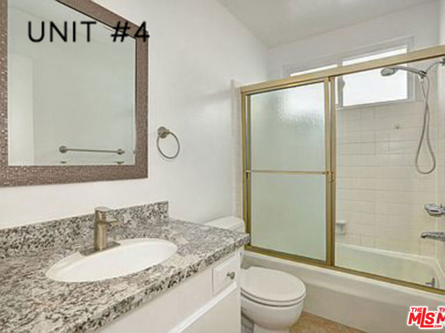 938 20th Street, Santa Monica CA: https://media.crmls.org/mediaz/e8d69f13-fc28-46d4-99df-c9db3443e7ef.jpg
