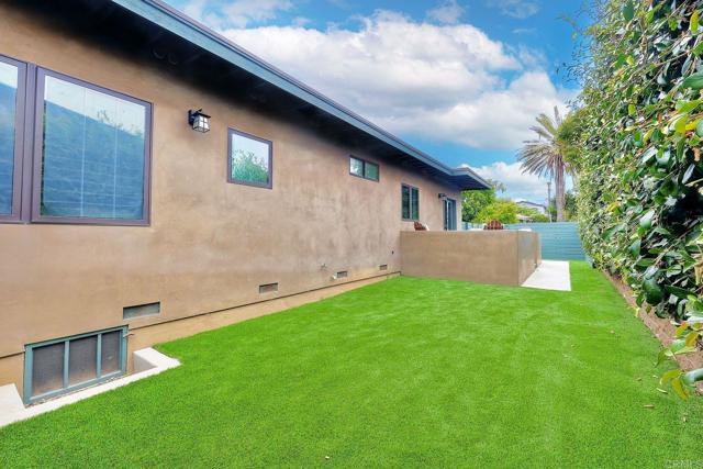 605 Morse Street, Oceanside CA: https://media.crmls.org/mediaz/e8d8688f-303b-4239-868b-7ee03d2face1.jpg