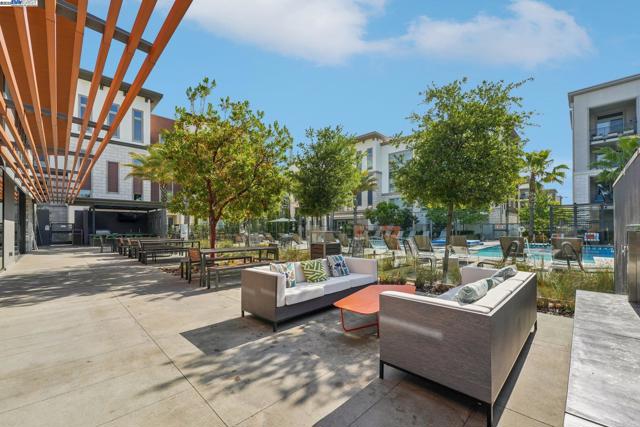 5860 Midnight Place, Dublin CA: https://media.crmls.org/mediaz/e8d8bd0a-2386-44b9-9baf-bb1755311913.jpg