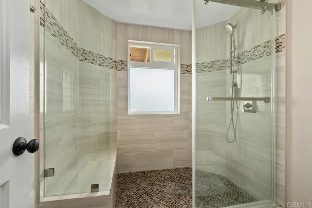 6 Cape Cod, Irvine CA: https://media.crmls.org/mediaz/e8d9e12f-02e2-4c36-a0b2-3b46c69bf7da.jpg