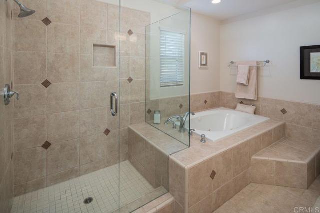 23847 Norte Dr, Ramona CA: https://media.crmls.org/mediaz/e8dab6df-2d93-44d5-a387-50583ee3c2d0.jpg