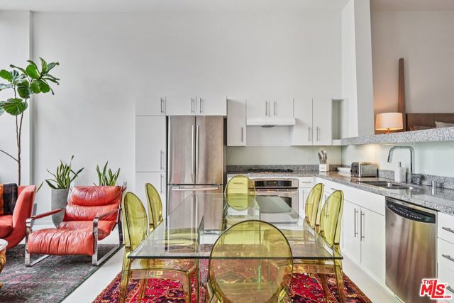 1100 Wilshire Boulevard, Los Angeles CA: https://media.crmls.org/mediaz/e8db10b7-fba6-4aa2-af9b-d121bd752a53.jpg